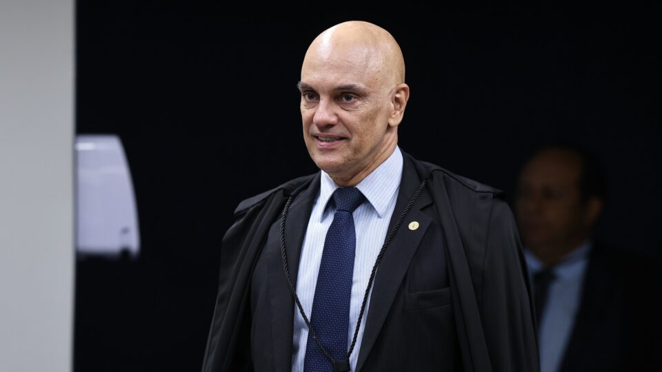 Defesa de Tagliaferro aponta “contradição lógica” em decisão de Moraes