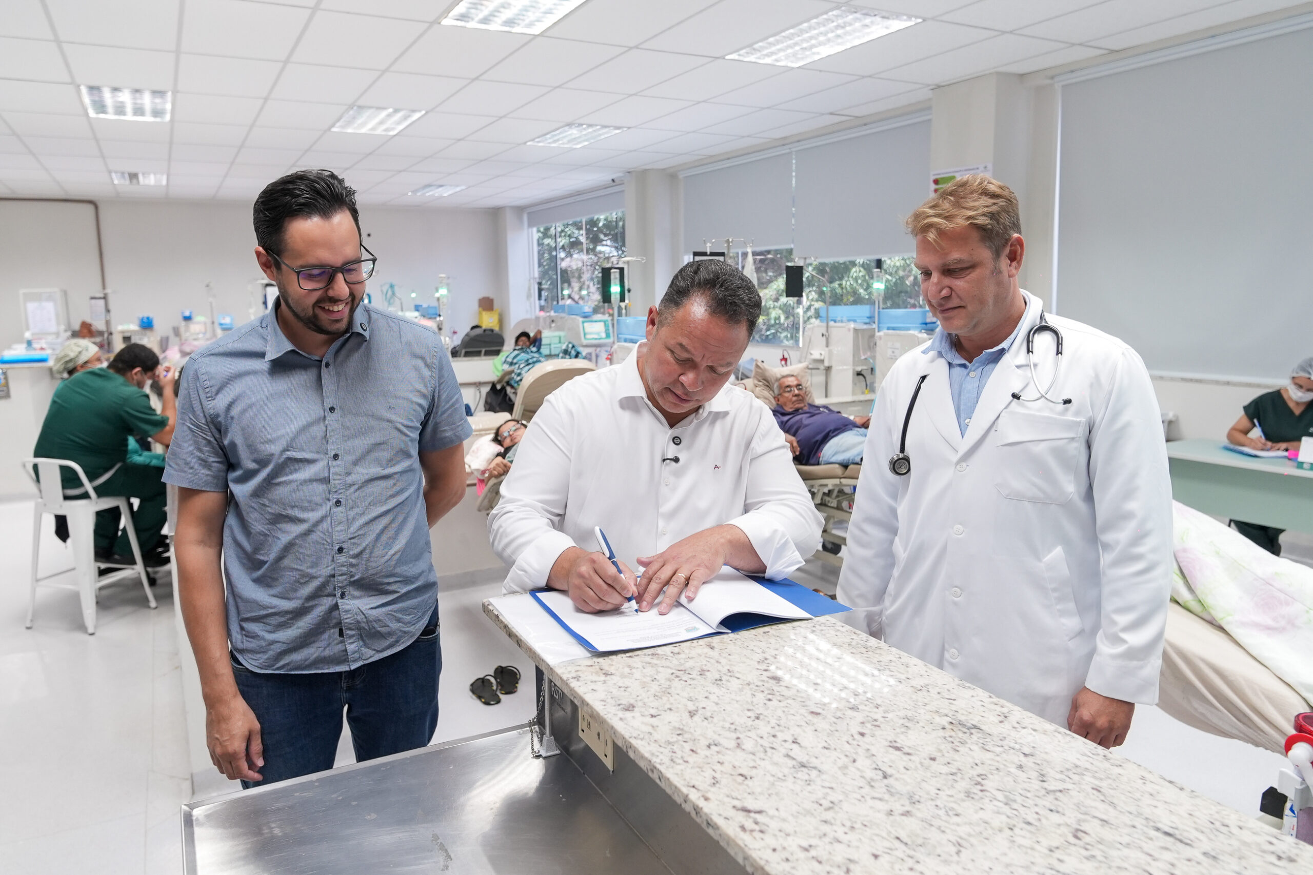 MAIS SAÚDE Prefeitura amplia contrato e oferece mais 130 vagas de hemodiálise Publicado em 12/03/26 às 09:25 SMS