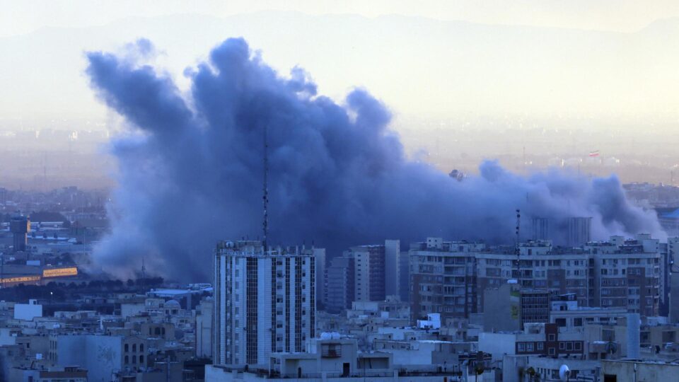 Ataque no Azerbaijão, mobilização da Europa e mais: o que você precisa saber sobre o 6º dia de guerra