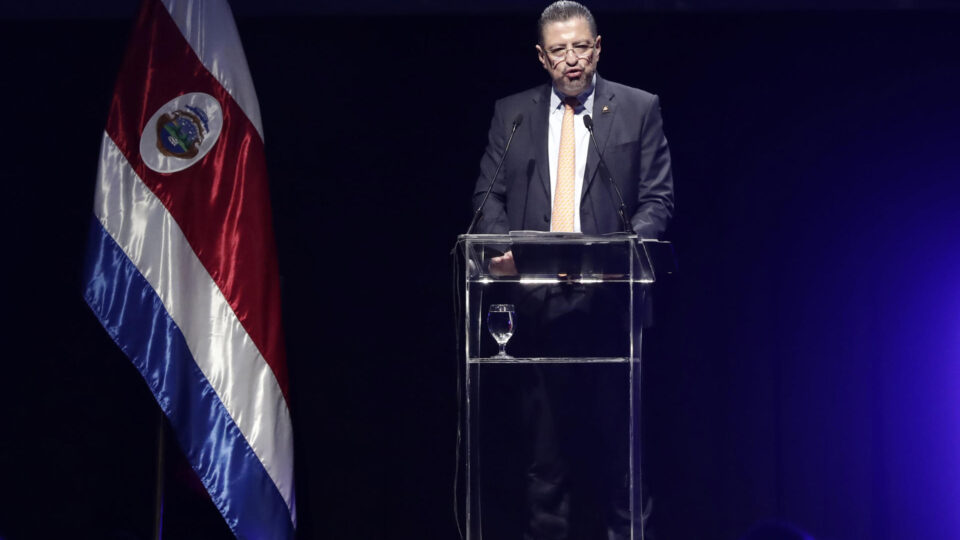 Costa Rica assina acordo com EUA para receber estrangeiros deportados