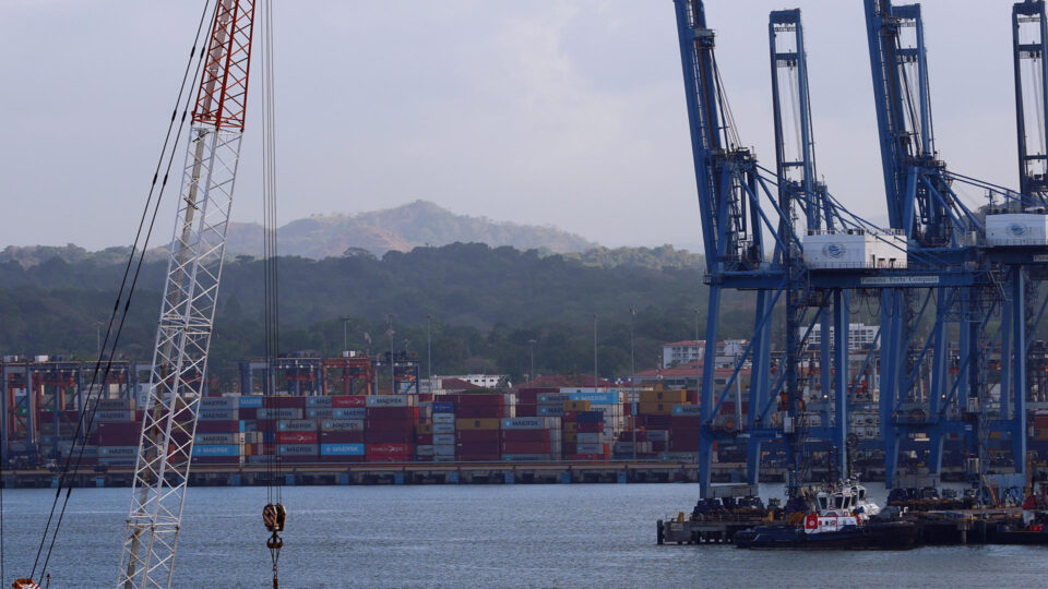 “Influência estrangeira” no Canal do Panamá não será permitida, diz Trump