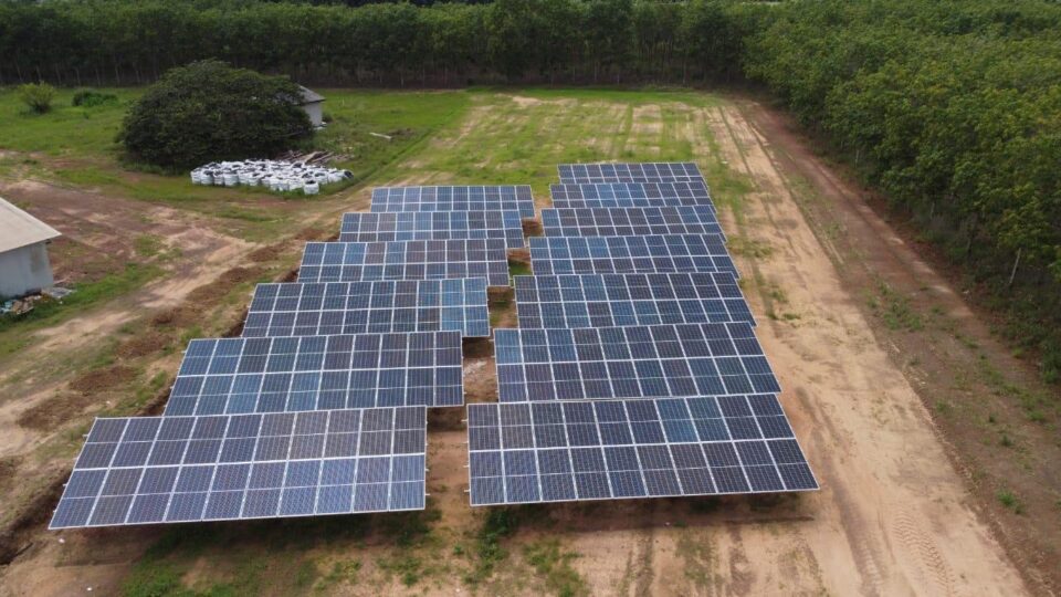 Conta de luz entre as mais caras do mundo faz brasileiros buscarem energia solar e geração compartilhada para reduzir gastos