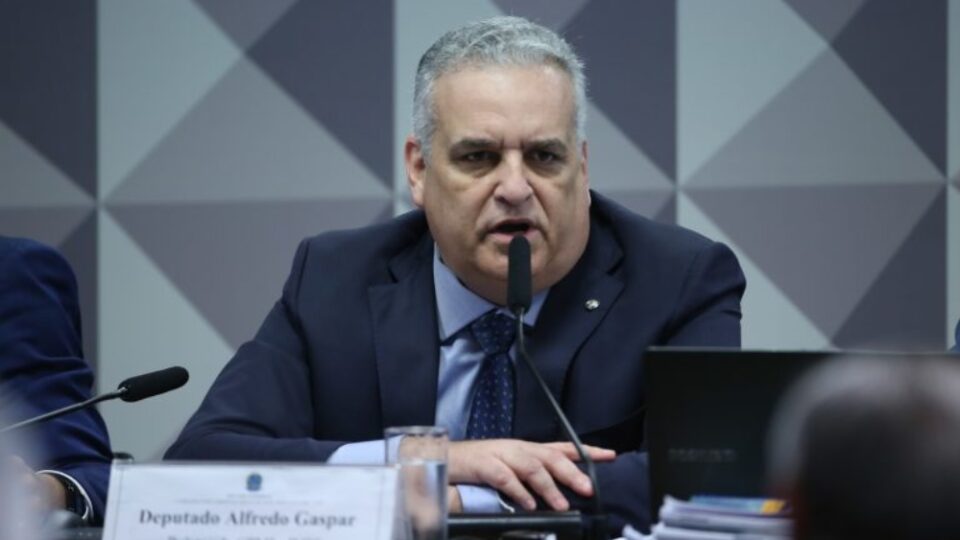 Relatório preliminar já tem 228 indiciados e não cita Lula e nem Bolsonaro