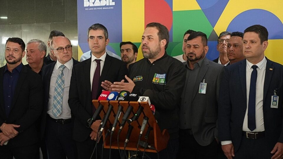 Após acenos do governo, caminhoneiros descartam entrar em greve