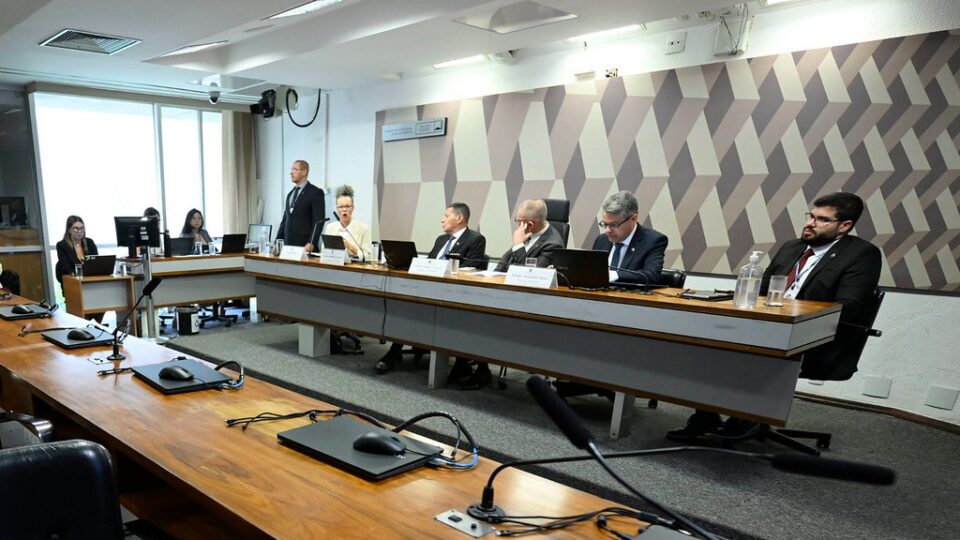 Por que Mendonça livrou servidor do BC suspeito de corrupção de depor?