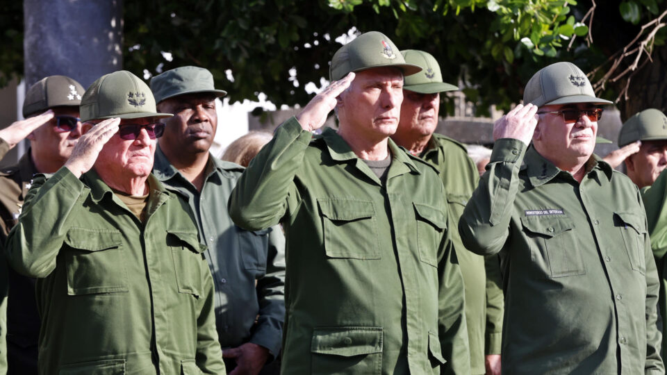 Cuba afirma que suas forças armadas se preparam para possível “agressão militar” dos EUA