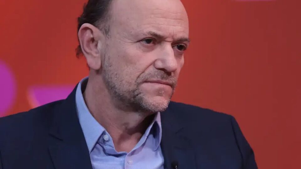 Edinho Silva fala em “contaminação” de pesquisas com escândalos de corrupção