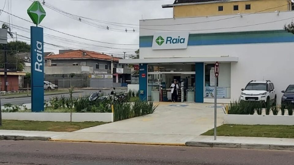 Raia atinge marca de 200 farmácias no Paraná