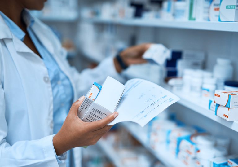 Projeto permite venda de medicamentos em supermercados