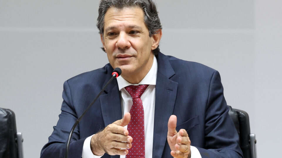 Haddad anuncia pré-candidatura ao governo de São Paulo