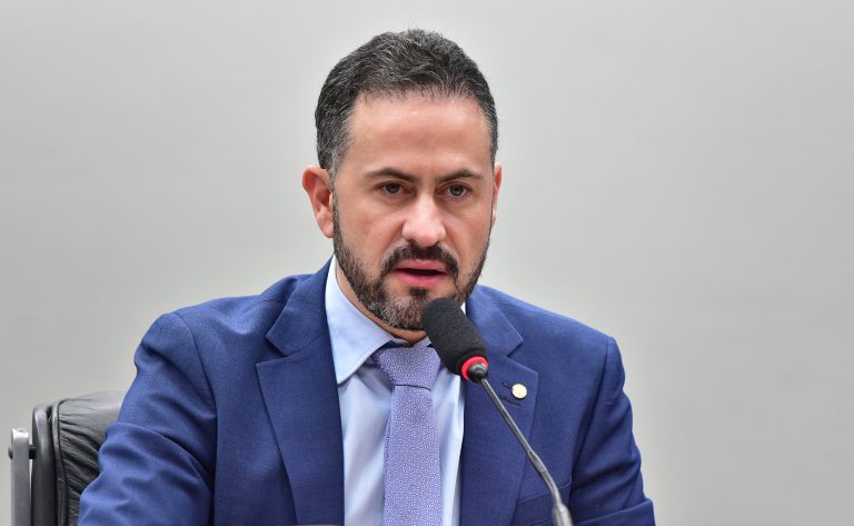 Comissão aprova isenção de IPI para compra de veículos por caminhoneiros e transportadores autônomos