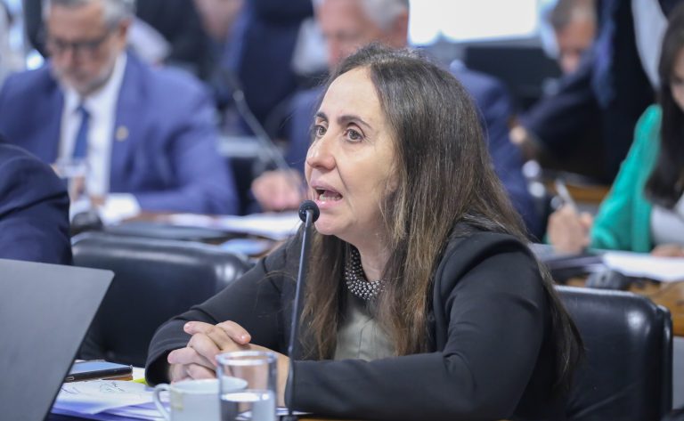Comissão aprova criação de base nacional para a expansão da telessaúde