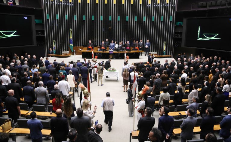 Câmara celebra 200 anos de relações diplomáticas entre Brasil e Santa Sé