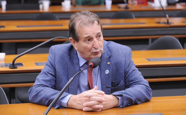 Frente Ambientalista lança Agenda Legislativa 2026 com prioridade para transição energética