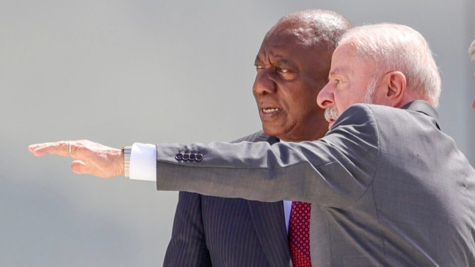 Lula quer explorar terras raras com a África do Sul sem exclusividade com outros países