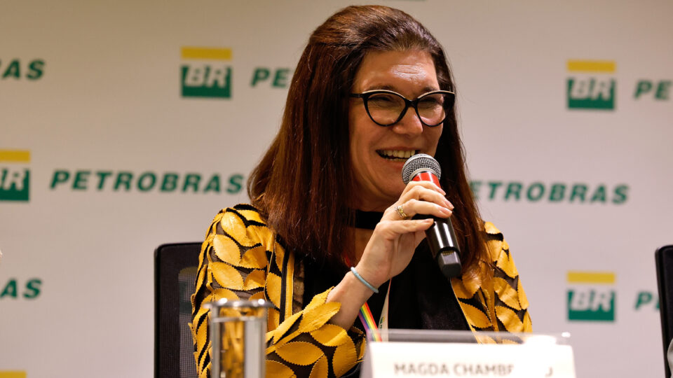 Presidente da Petrobras comemora lucro e desafia críticos: “Quem apostar contra vai perder”