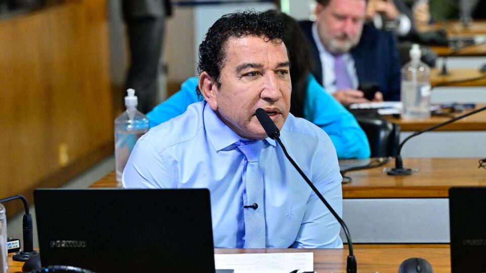 Magno Malta chama Gonet de “menino de recados de Gilmar Mendes”