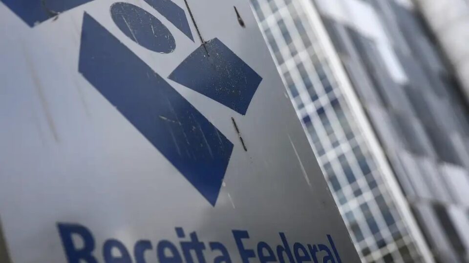 Sistema da Receita detectou 2.599 acessos a dados de autoridades entre 2025 e 2026