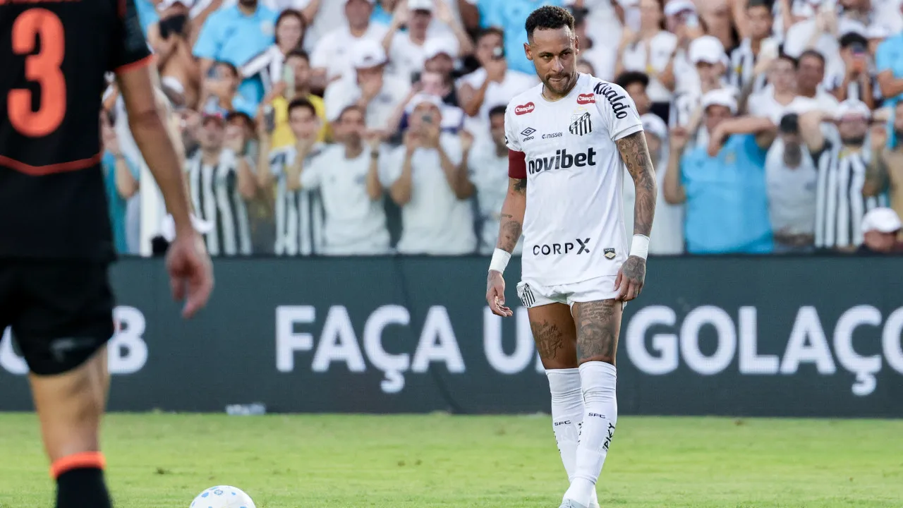 Neymar passa em branco na véspera de última convocação antes da Copa