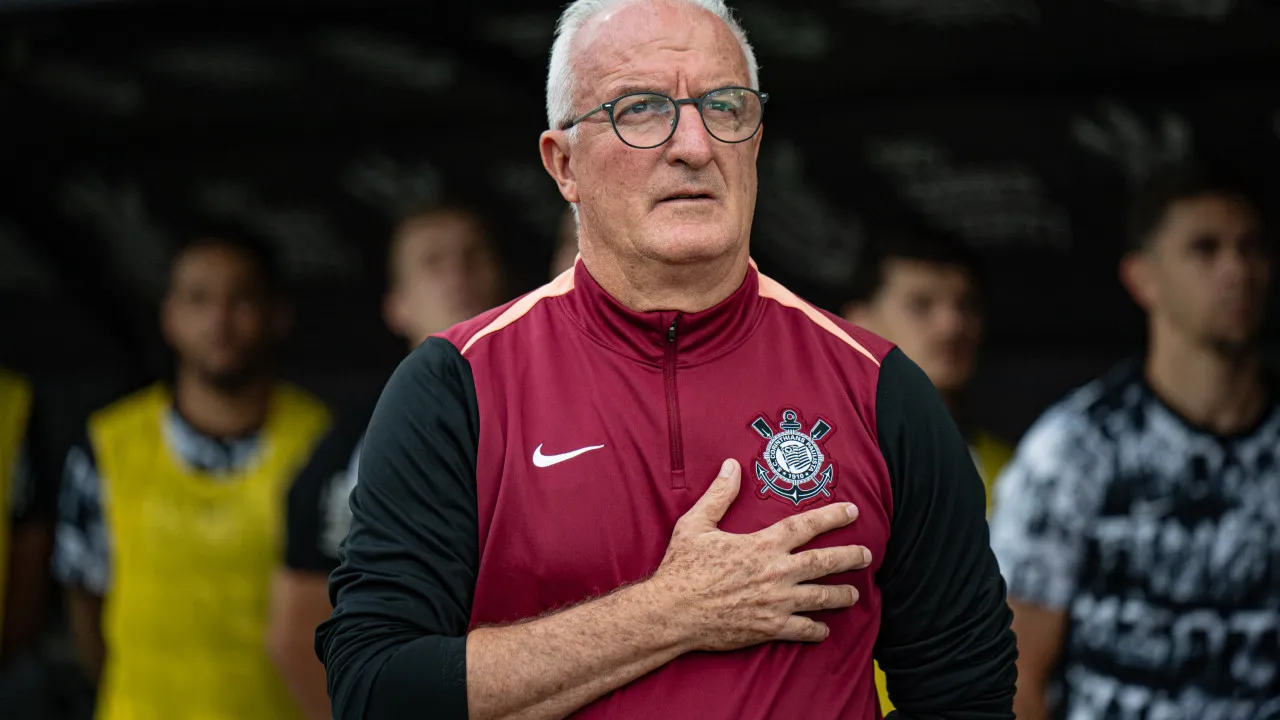 Dorival sobre pressão após balançar no Corinthians: ‘Dou pouca importância’