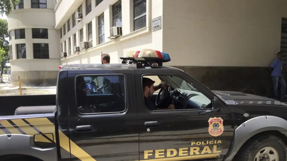 PF prende delegado da corporação suspeito de ligação com o tráfico internacional de drogas