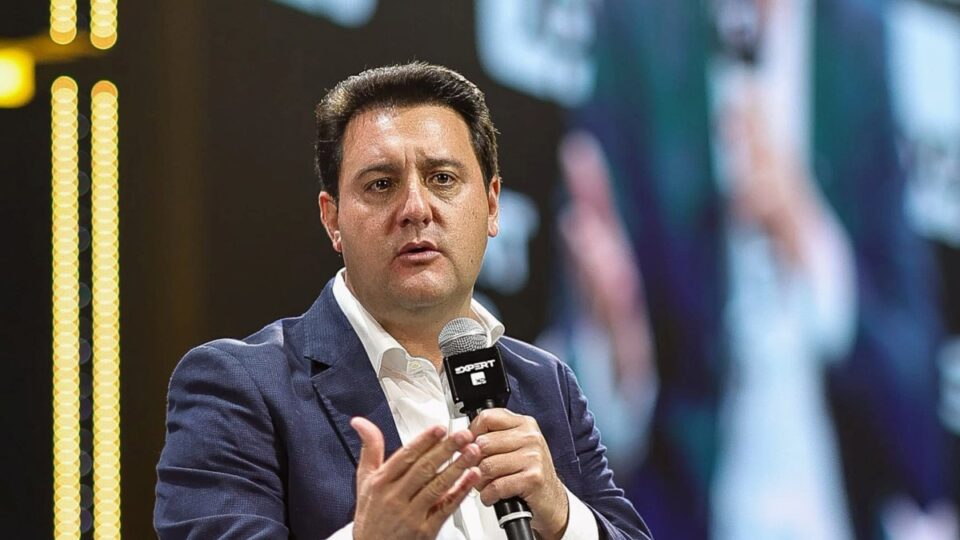 Ratinho Junior desistiu da Presidência para preservar família