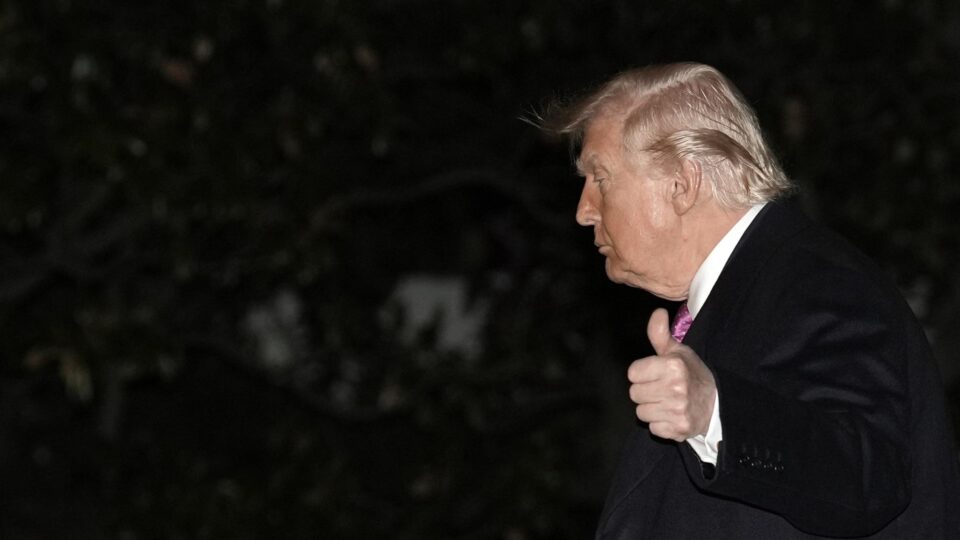 Trump sugere que permitirá chegada de petroleiro russo a Cuba