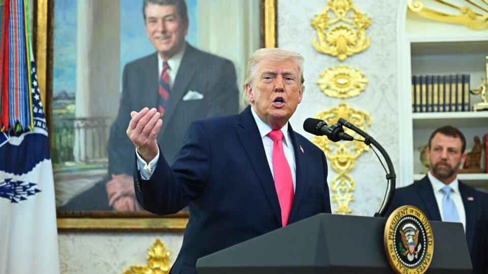 Trump diz que Irã aceitou “nunca” ter armas nucleares; regime nega acordo
