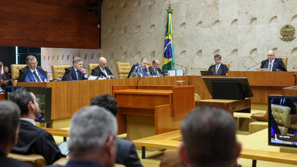 Maioria no STF mantém último indulto natalino concedido por Bolsonaro