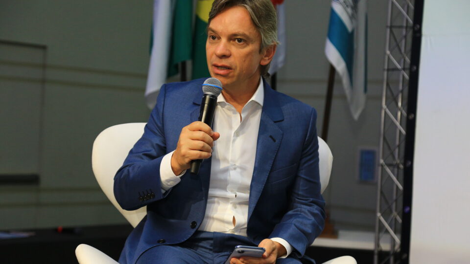Presidente da OAB-PR denuncia “crise moral sem precedentes” do STF em Harvard