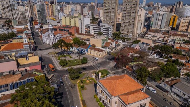 Revitalização do Centro de Curitiba tem pacote de R$ 163 milhões para incentivar moradia e comércio