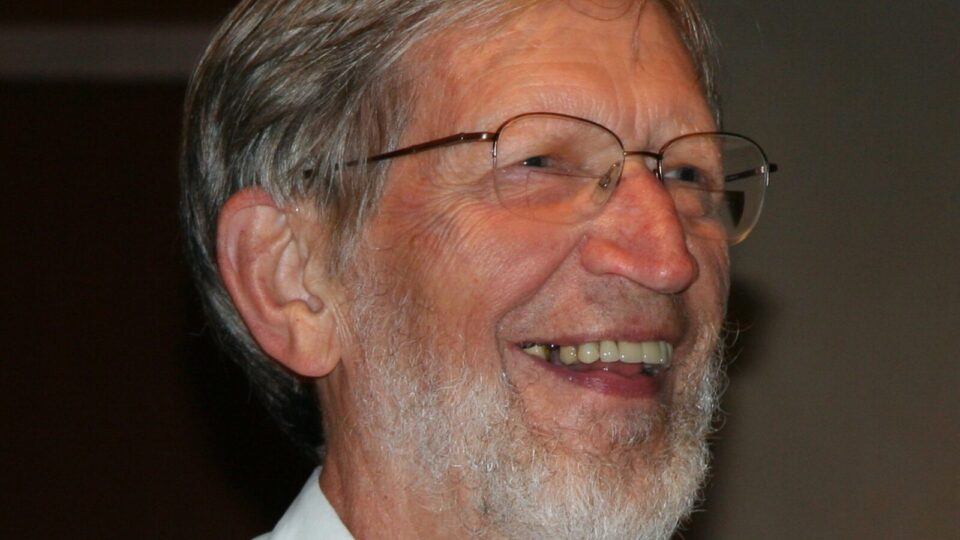 Conheça o filósofo que trouxe Deus de volta à universidade