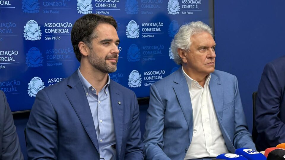 Oito governadores recuam de disputar eleições e optam por concluir mandatos