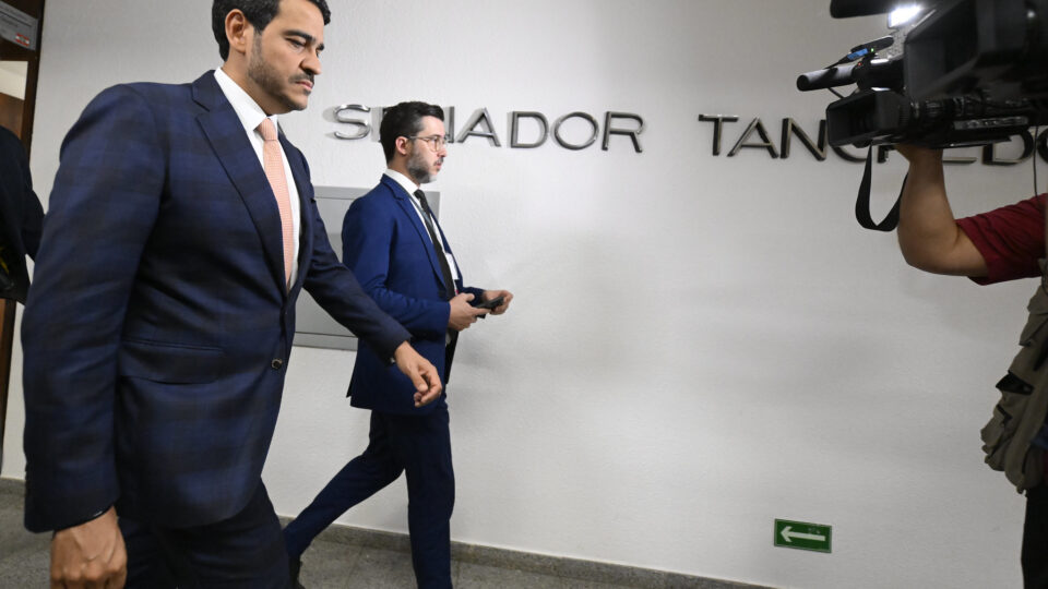 Governo Lula põe cargos em negociação para garantir aprovação de Messias ao STF