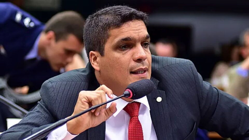 Cabo Daciolo se filia ao Mobiliza e anuncia pré-candidatura à Presidência da República