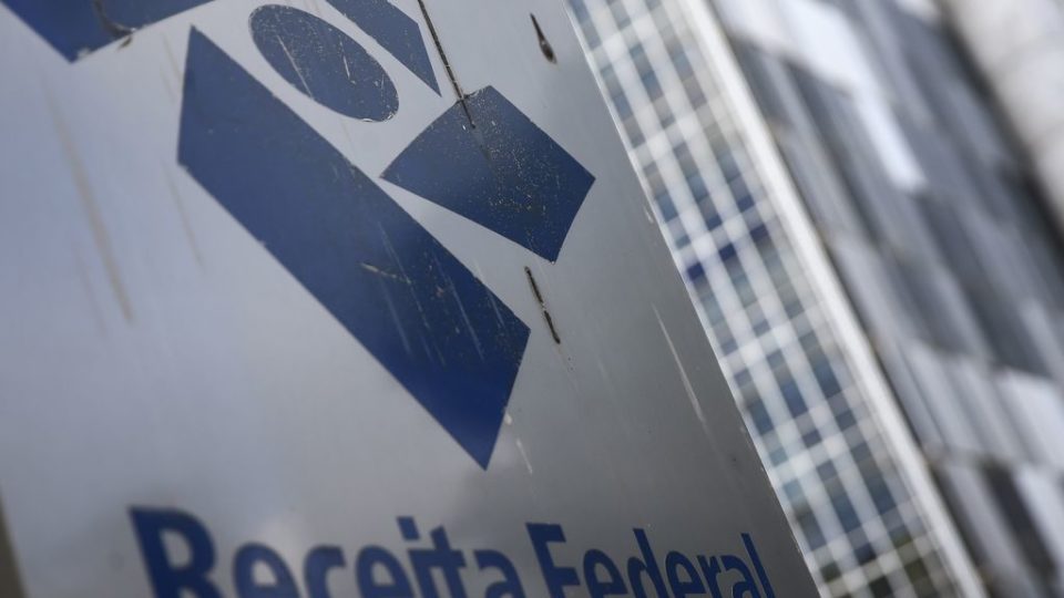 Pagamento de R$ 80 milhões do Master para escritório da mulher de Moraes vira alvo da CPI
