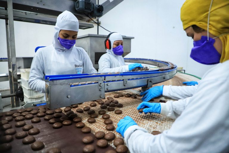 Projeto do governo reduz jornada semanal para 40 horas e prevê dois dias de descanso remunerado