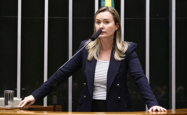 Comissão aprova nova regra sobre decisão judicial favorável a contribuinte