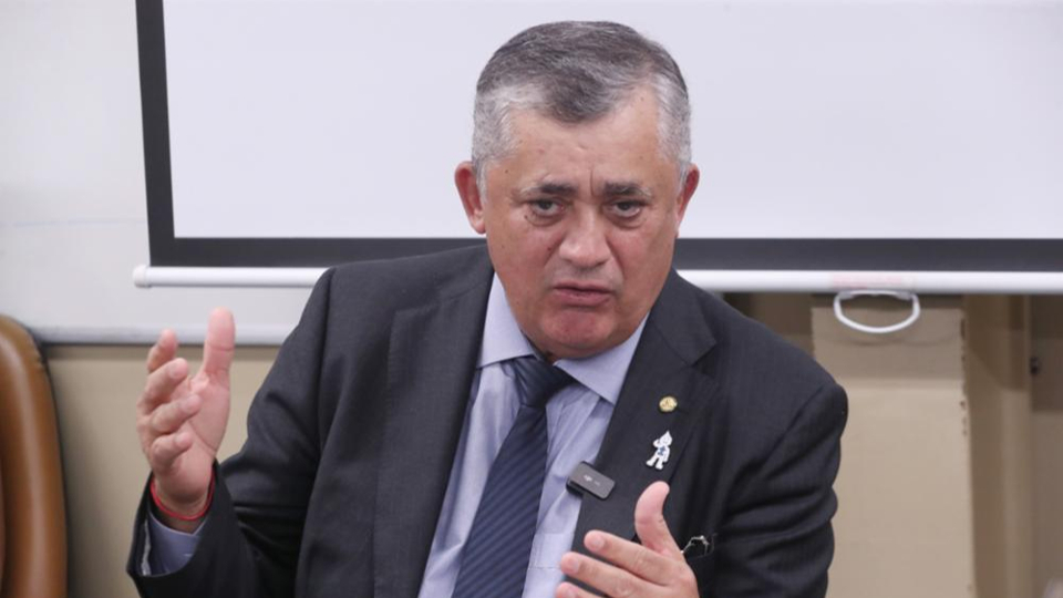 José Guimarães anuncia que será o novo ministro da articulação política de Lula