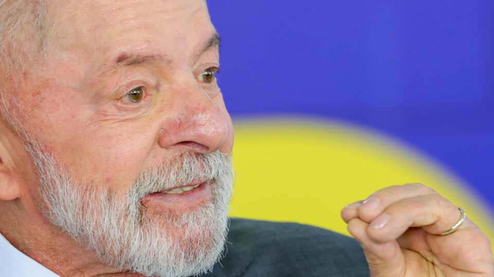 Após especulação, Lula reafirma candidatura por “compromisso cristão” contra o “facismo”