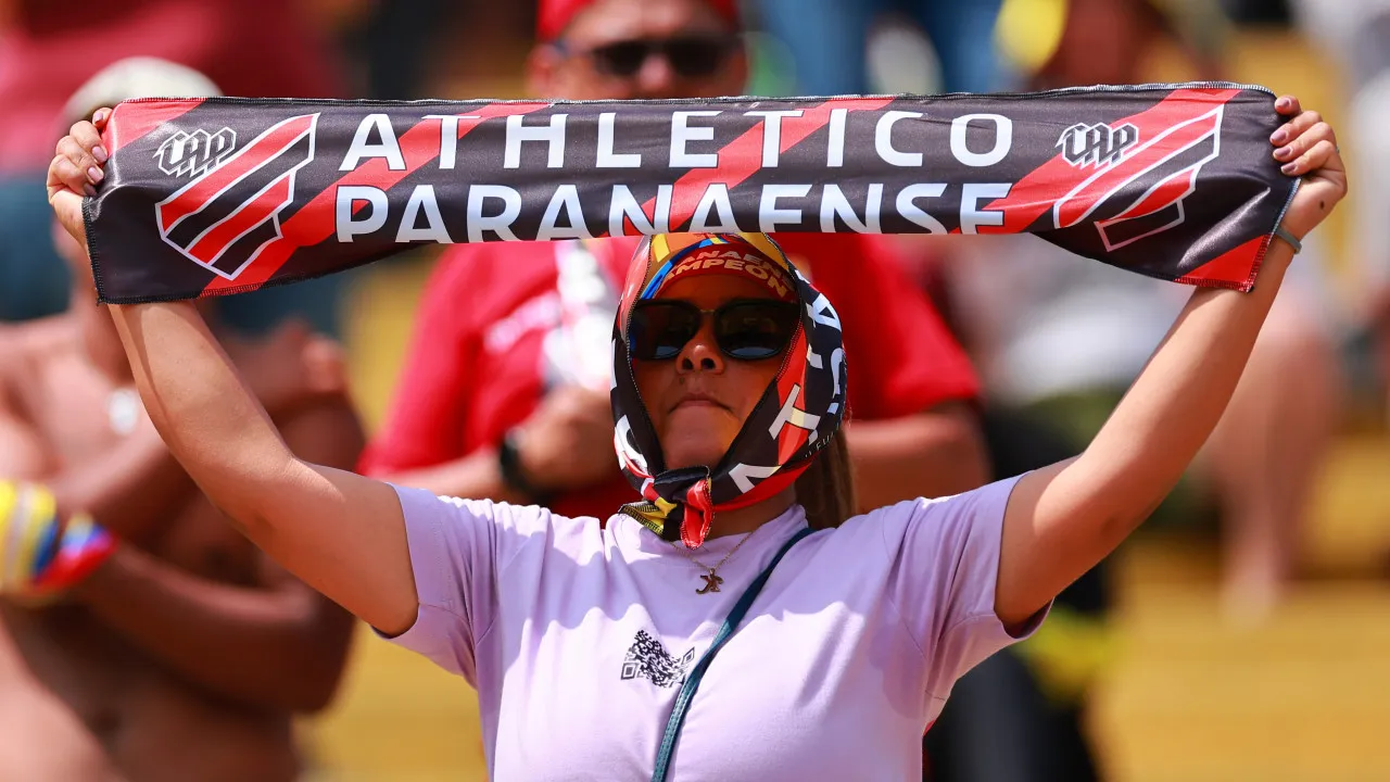 Athletico-PR aposta em fator casa contra a Chapecoense para se reabilitar no Brasileirão