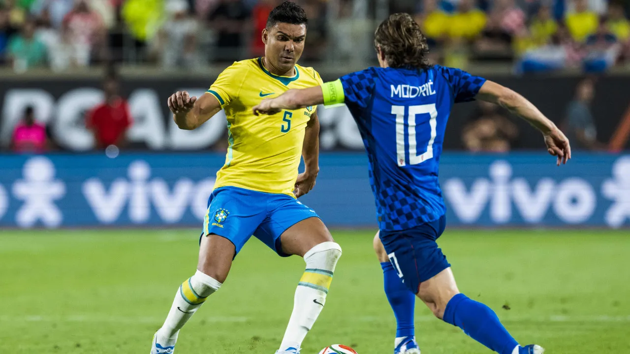 Casemiro revela elogio de Modric à seleção e cita resiliência no ciclo: ‘Inúmeras dificuldades’