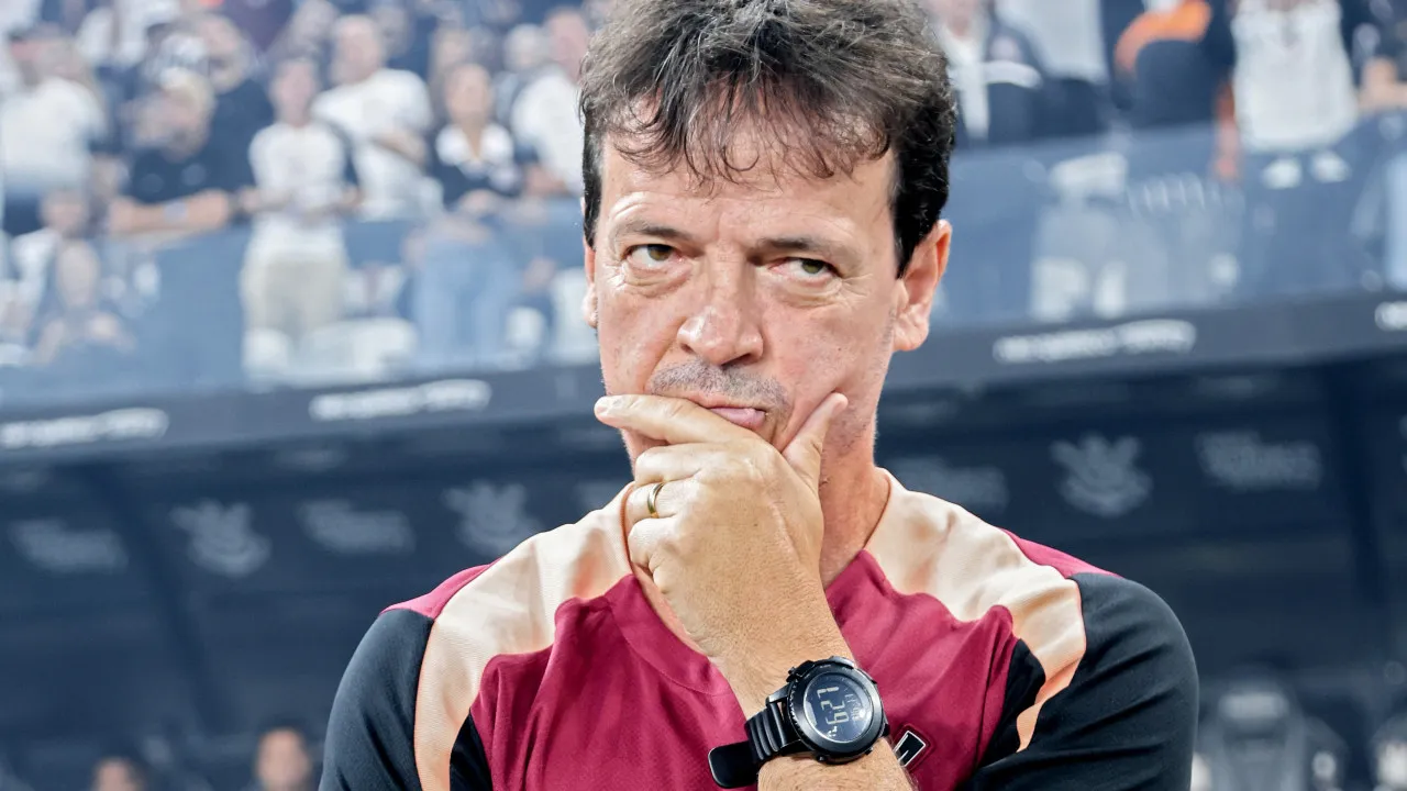 Diniz elogia postura do Corinthians em sequência invicta: ‘É um time que tem muita fome’