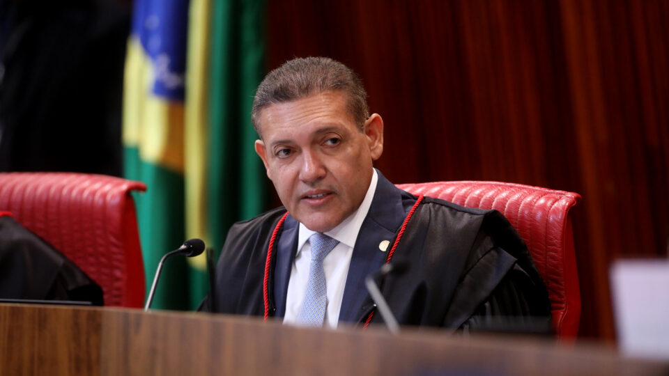 Nunes Marques é eleito presidente do TSE; Mendonça será vice