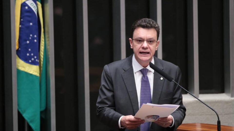 Deputado do PT é eleito pela Câmara para vaga de ministro do TCU