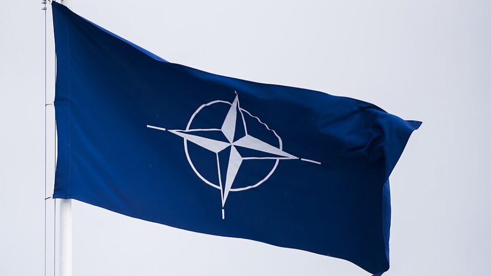 Caças da Otan interceptam avião de espionagem da Rússia