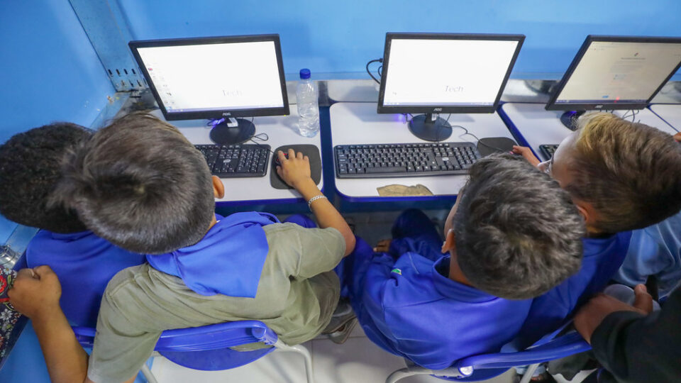 ECA Digital: o que a nova lei significa para a rotina das escolas e famílias