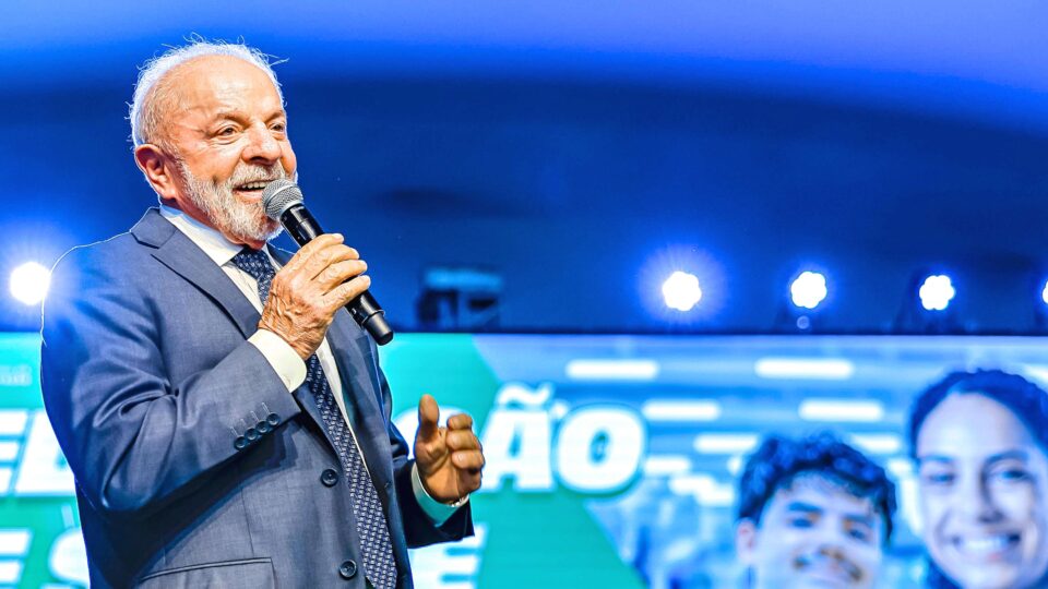Com Lula, juros bancários atingem o maior nível em nove anos. Quem paga a conta?