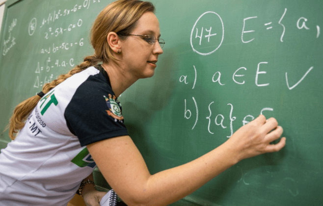 Unemat oferta seletivo unificado com 212 vagas para professores temporários