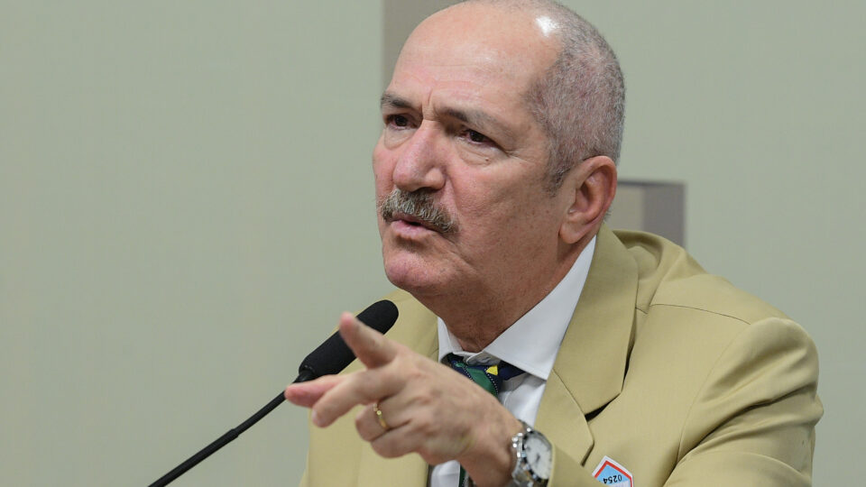 Democracia Cristã anuncia processo de expulsão sumária de Aldo Rebelo